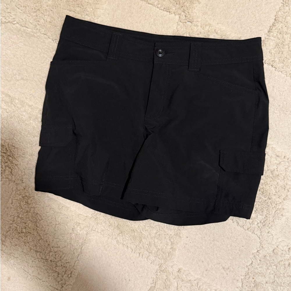 Women’s  Black Cargo Shorts